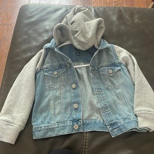 Gap toddler size 4 Jean jacket lightly used like new
